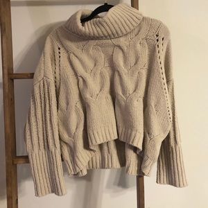 Moon & Madison Chunky Cropped Cream Sweater Sz M